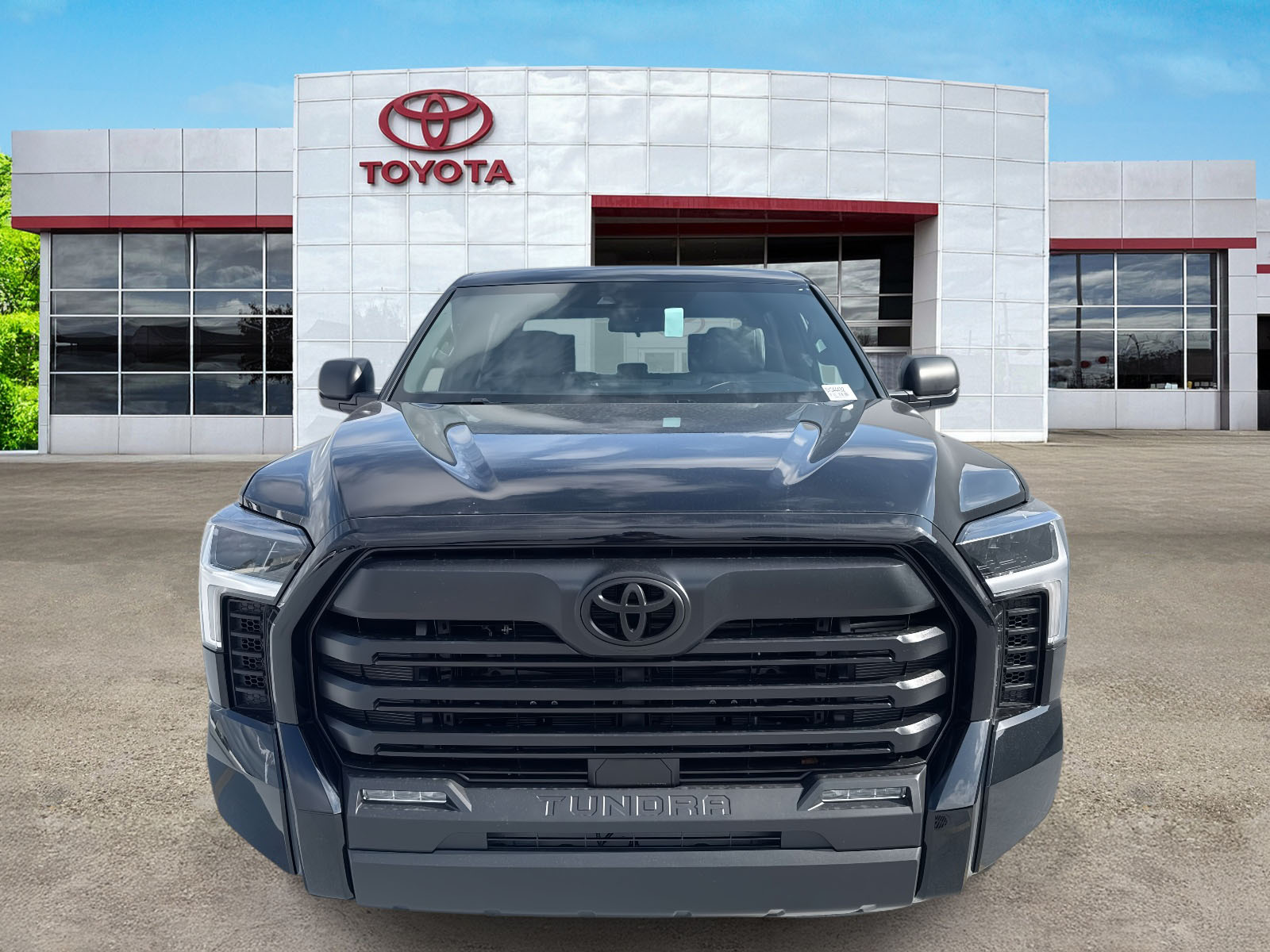 TOYOTA TUNDRA